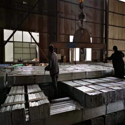 鋼材期貨上漲，熱鍍鋅扁鋼出貨良好